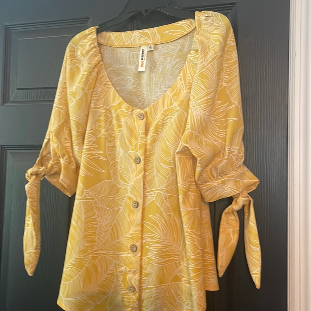 Lara fashion yellow tie sleeve top